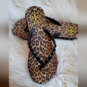 TORY BURCH flip flops